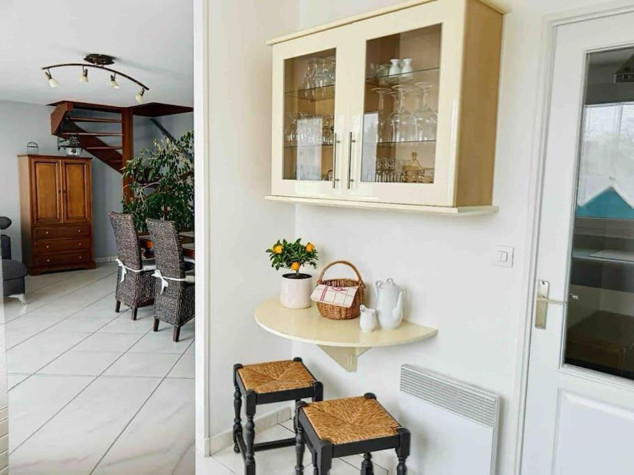 Apartamento Le Capucine - Rive De Compiègne Exterior foto